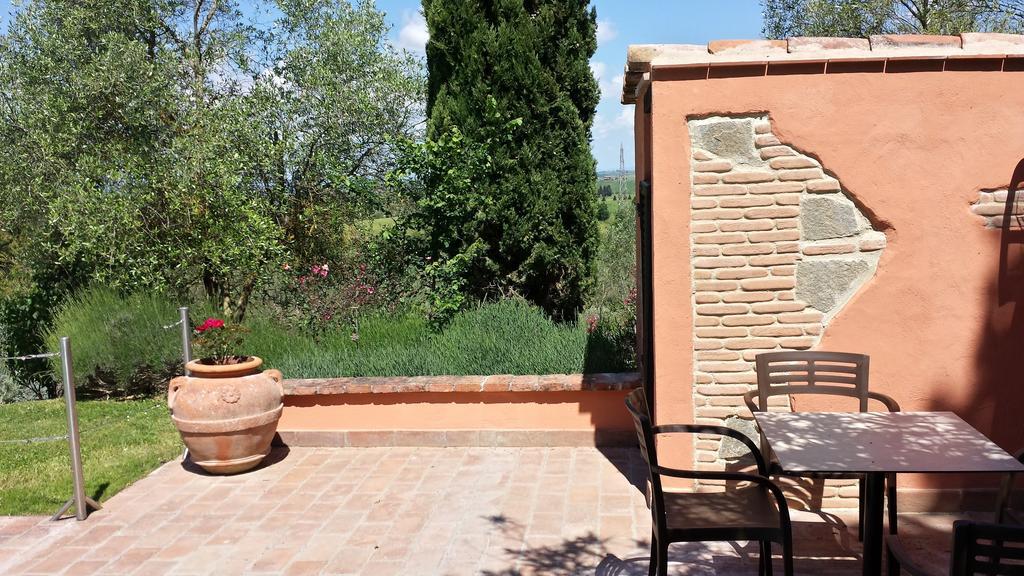 Agriturismo Palazzo Val Del Sasso Villastrada  Exterior foto
